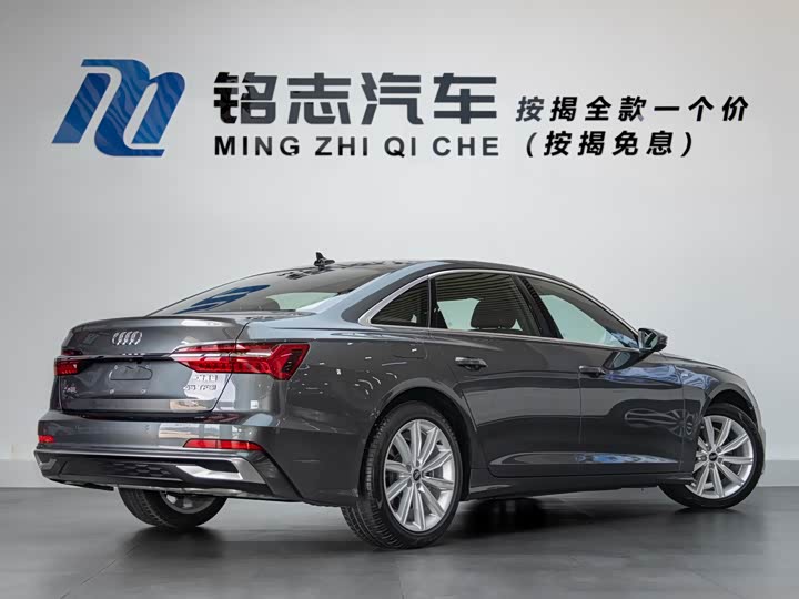 Фото 4 - Audi A6L