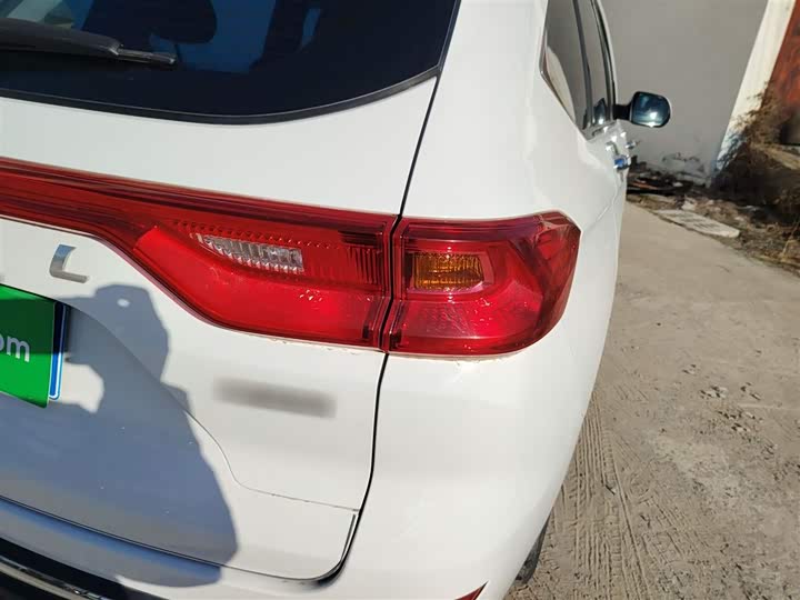 Фото 8 - Haval M6