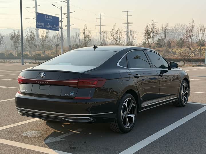 Фото 5 - Volkswagen Passat