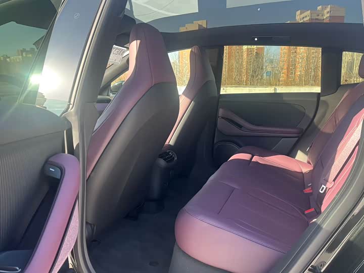 Фото 6 - Nio ET5T