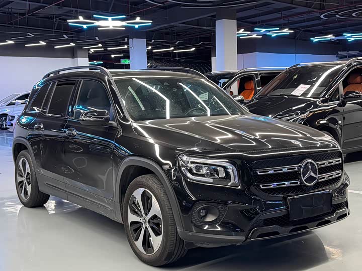 Фото 3 - Mercedes-Benz GLB-Class