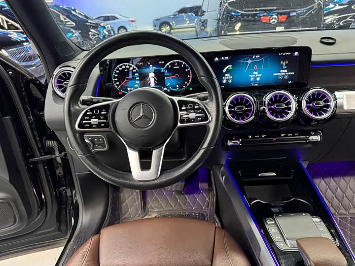 Фото 8 - Mercedes-Benz GLB-Class