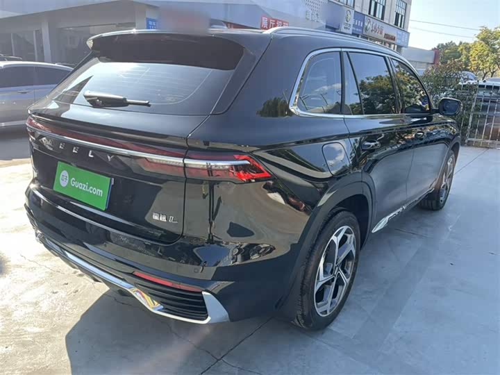 Фото 5 - Geely Monjaro