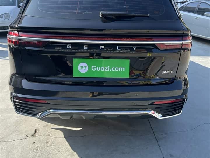 Фото 7 - Geely Monjaro