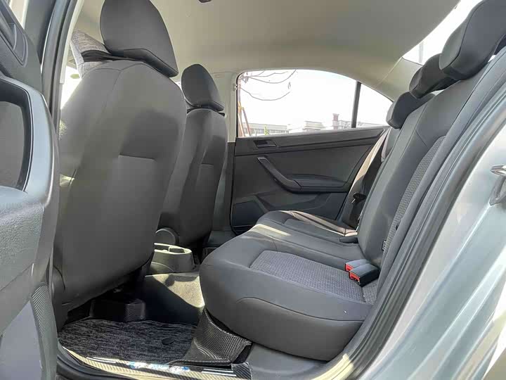 Фото 6 - Volkswagen Santana