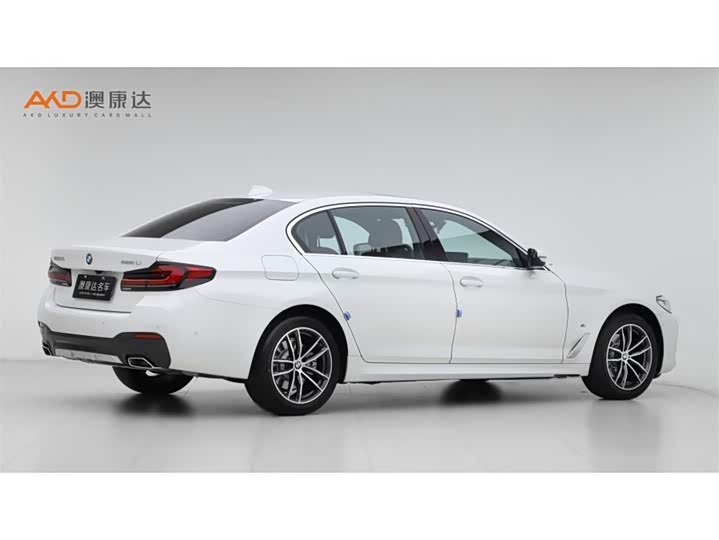 Фото 3 - BMW 5 Series