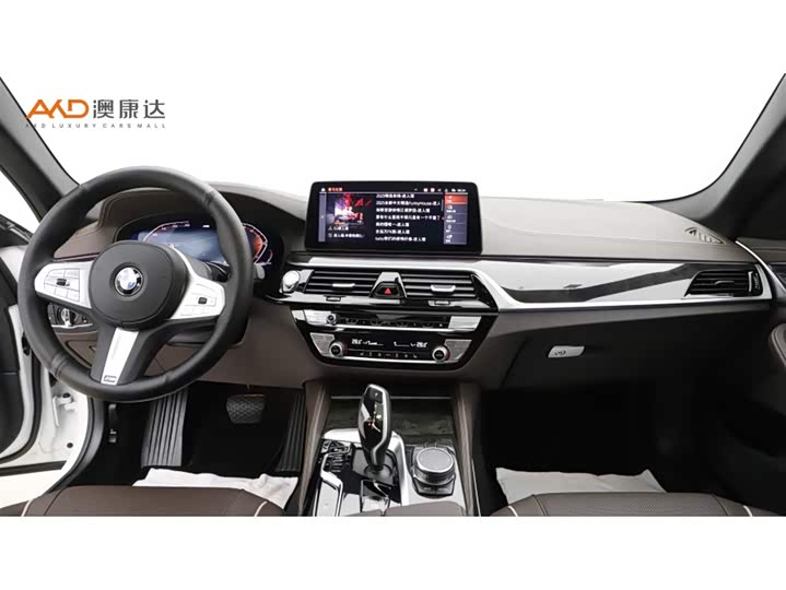 Фото 5 - BMW 5 Series