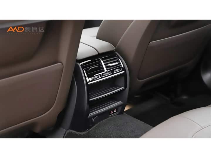 Фото 9 - BMW 5 Series