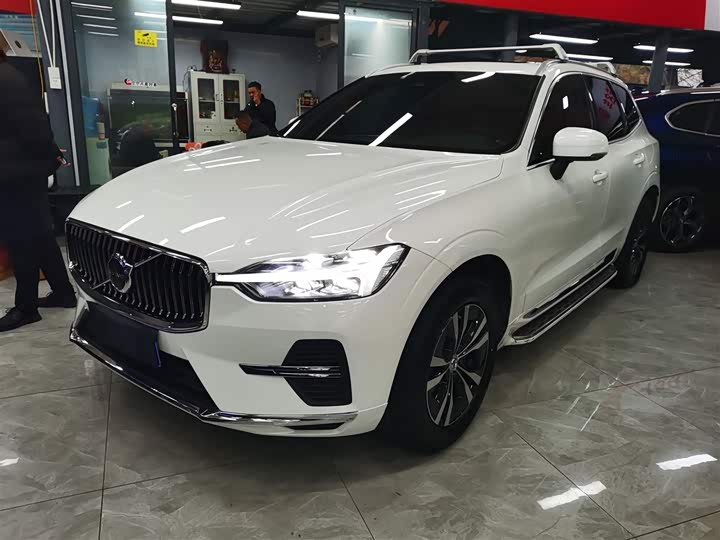 Фото 2 - Volvo XC60