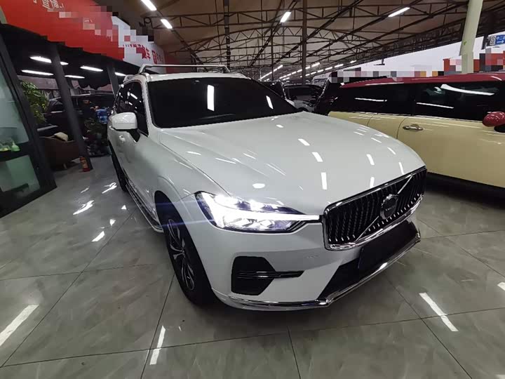 Фото 4 - Volvo XC60