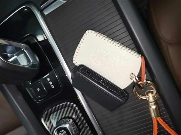 Фото 9 - Volvo XC60