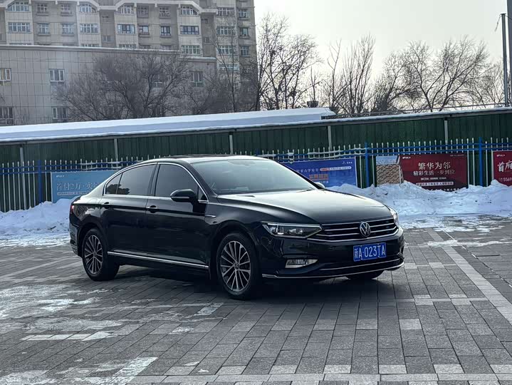 Фото 3 - Volkswagen Magotan