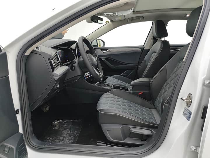 Фото 5 - Volkswagen Sagitar L