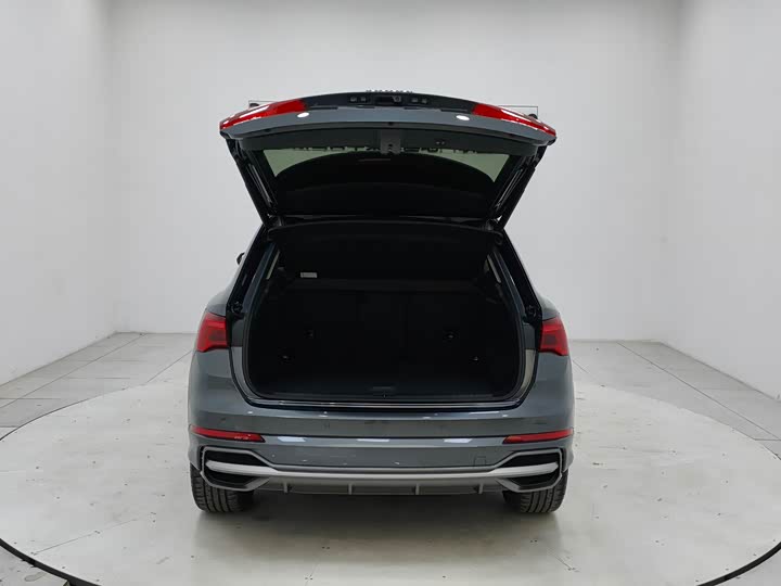 Фото 4 - Audi Q3