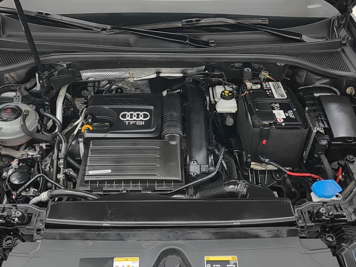 Фото 5 - Audi Q3