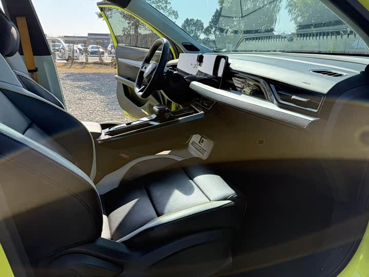 Фото 5 - MG Motor 5 Scorpio