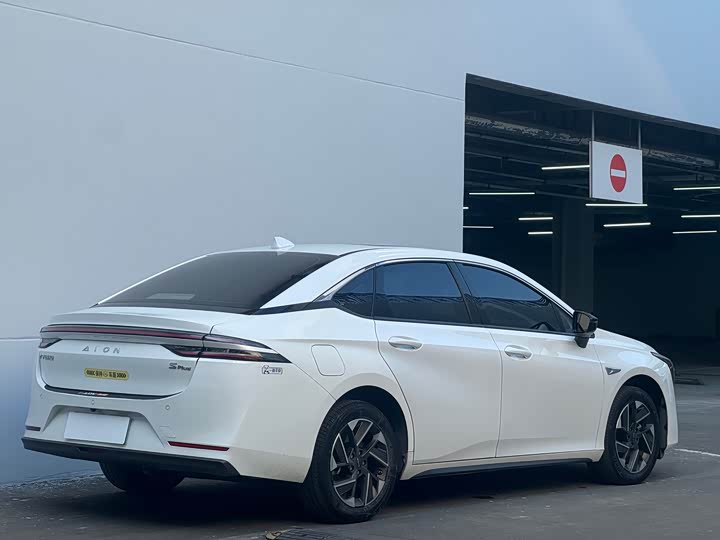 Фото 5 - GAC Aion S Plus