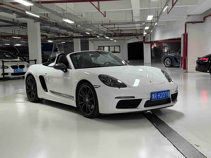 Фото 3 - Porsche 718