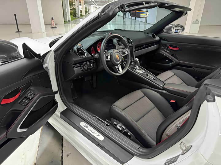 Фото 4 - Porsche 718