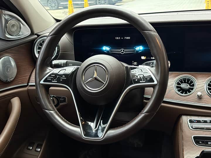 Фото 8 - Mercedes-Benz E-Class Hybrid