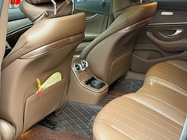 Фото 9 - Mercedes-Benz E-Class Hybrid