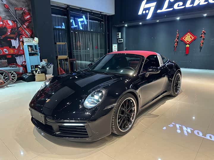 Фото 1 - Porsche 911