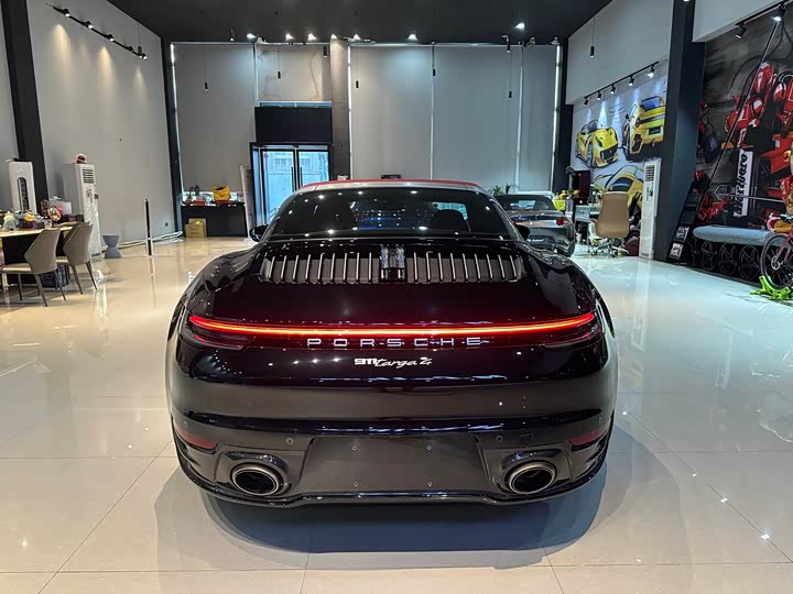 Фото 6 - Porsche 911