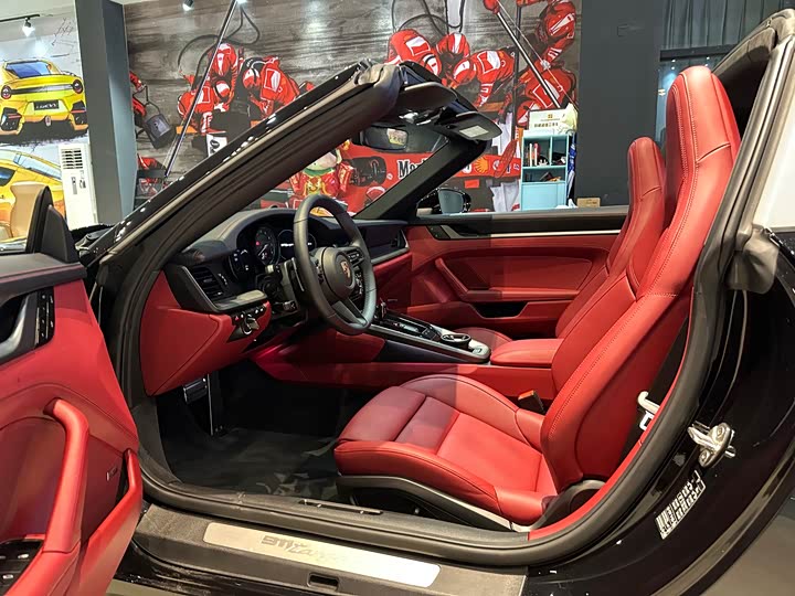 Фото 8 - Porsche 911