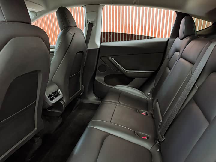 Фото 8 - Tesla Model Y