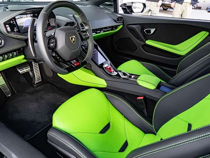 Фото 4 - Lamborghini Huracán