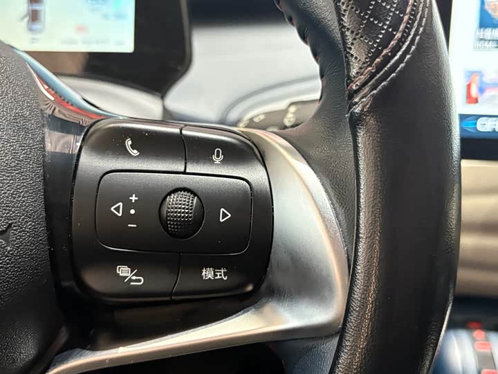 Фото 8 - BYD Yuan Plus