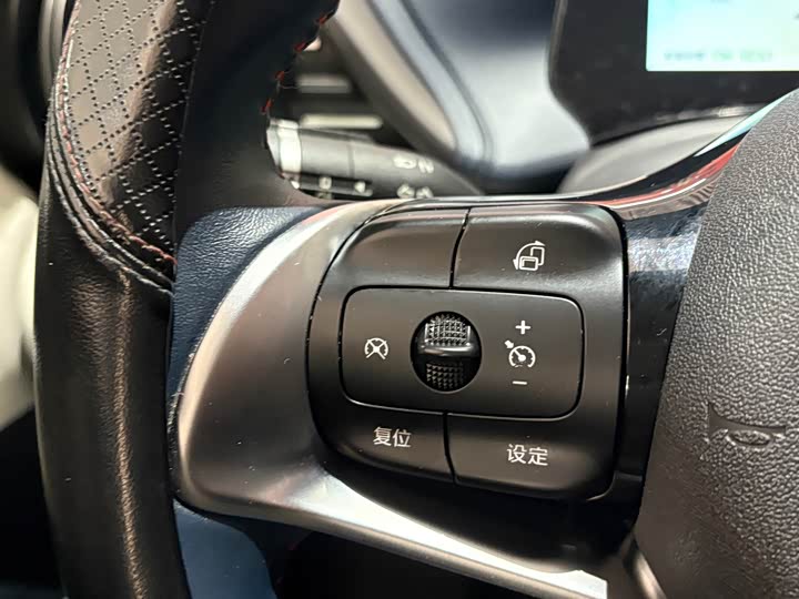 Фото 9 - BYD Yuan Plus