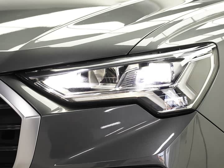 Фото 7 - Audi Q3