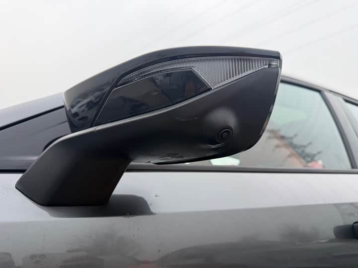 Фото 4 - Changan UNI-V