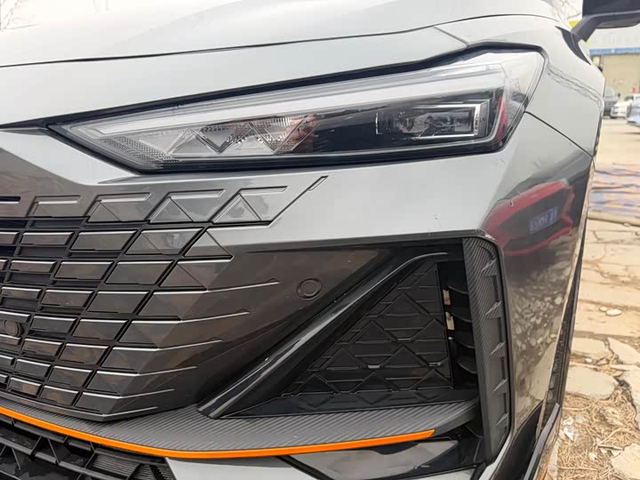 Фото 5 - Changan UNI-V