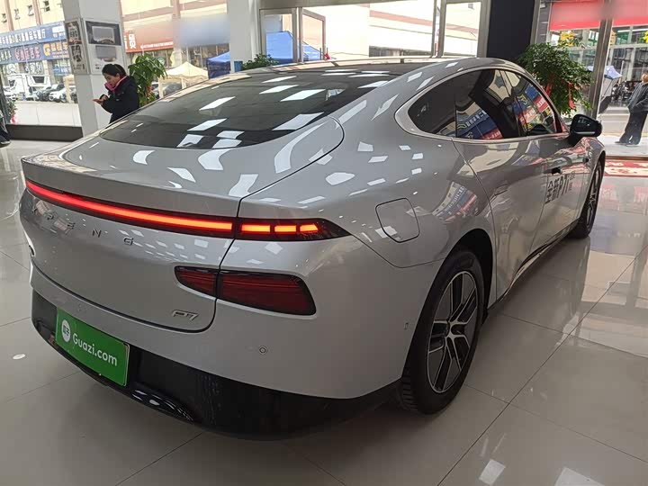 Фото 7 - XPeng P7