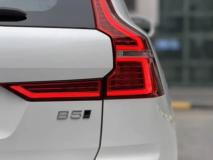 Фото 7 - Volvo XC60