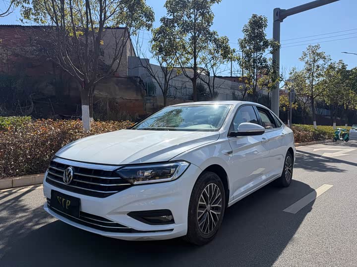 Фото 1 - Volkswagen Sagitar L