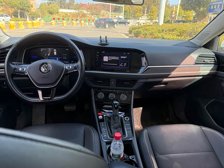 Фото 6 - Volkswagen Sagitar L