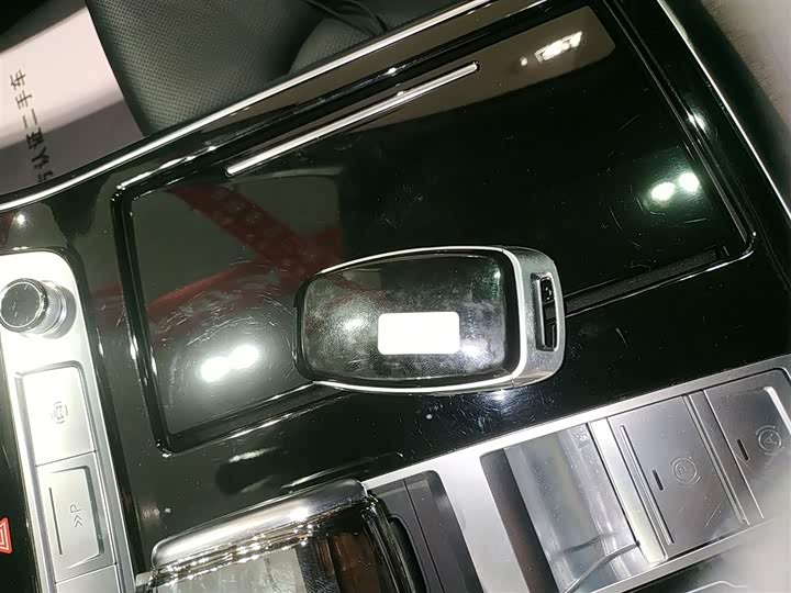 Фото 9 - Audi Q7