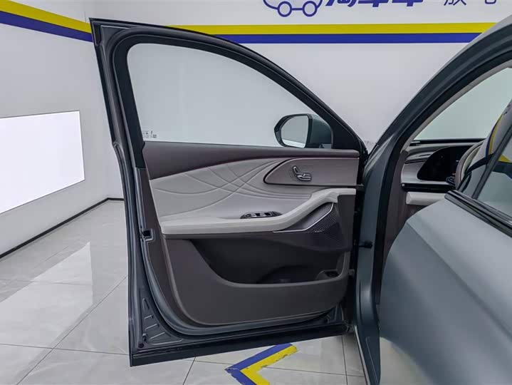 Фото 7 - Exeed RX C-DM Hybrid