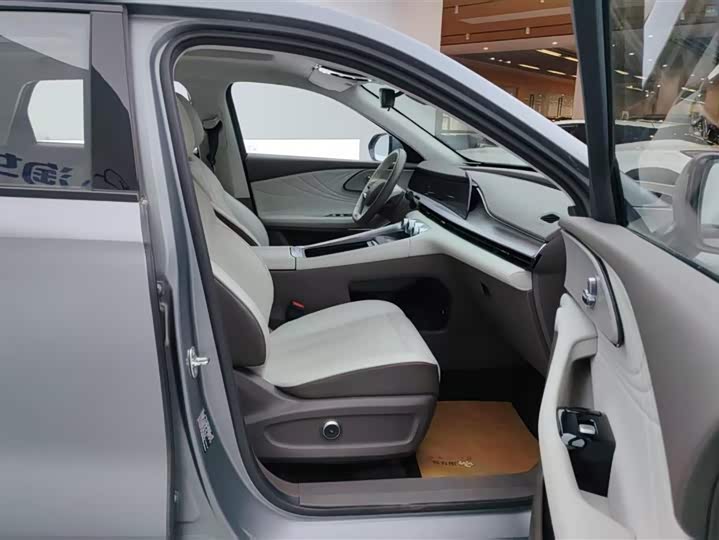 Фото 8 - Exeed RX C-DM Hybrid