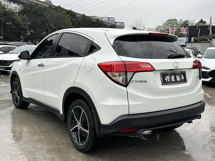 Фото 5 - Honda Vezel