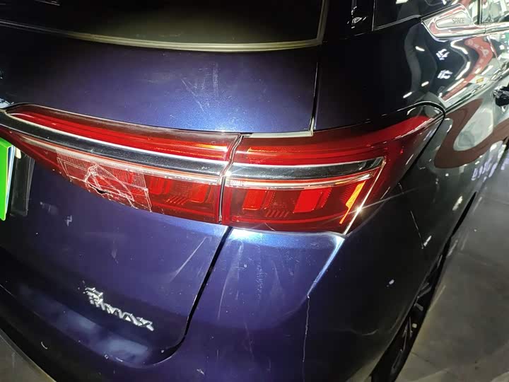 Фото 8 - BYD Song Max