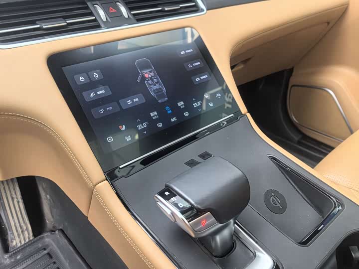 Фото 6 - LiXiang One