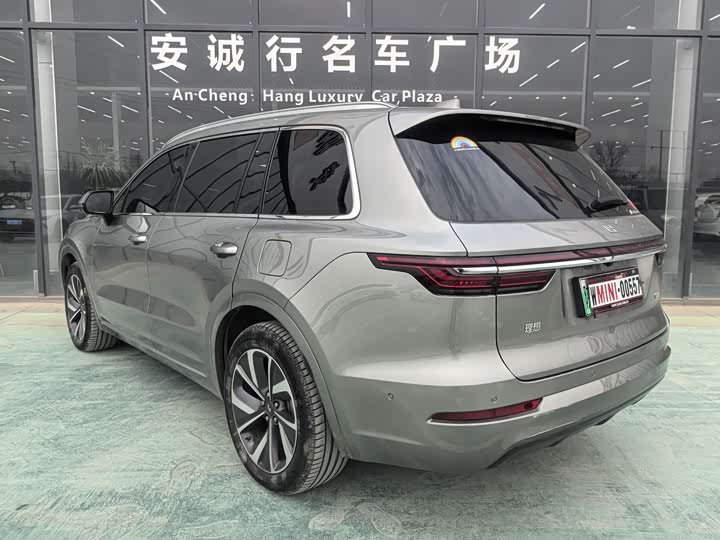 Фото 9 - LiXiang One