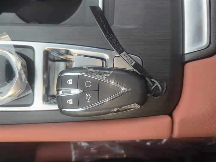 Фото 9 - Changan CS75 Plus