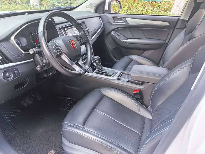 Фото 4 - Roewe RX5