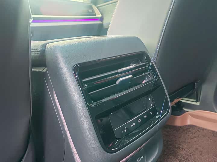 Фото 9 - Volkswagen Teramont Pro