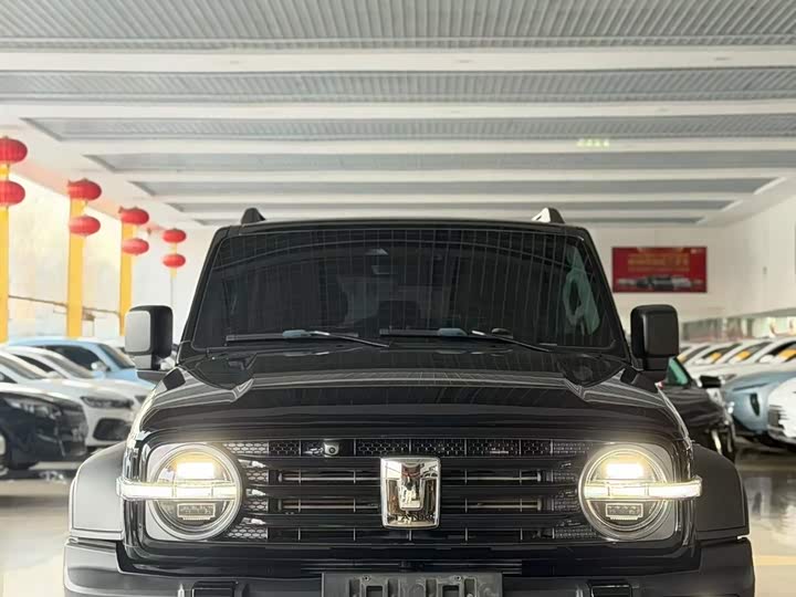 Фото 8 - Tank 300